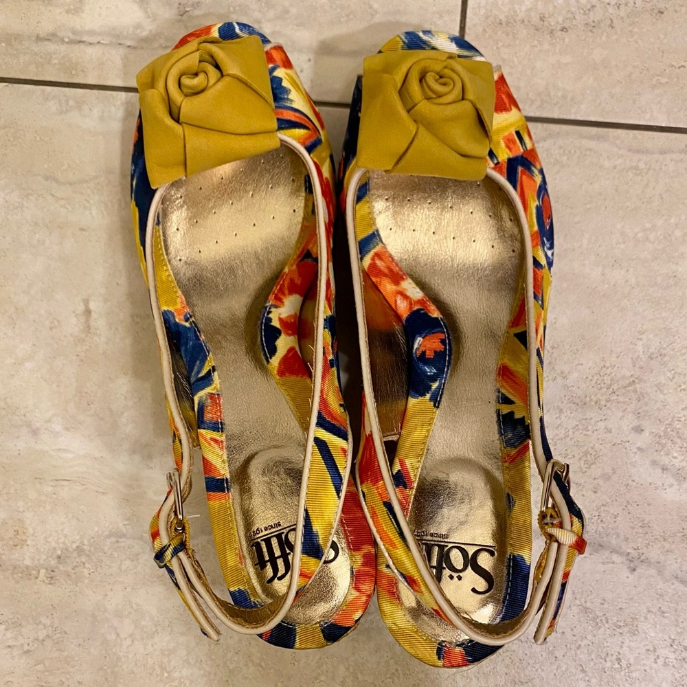 SOFFT COLORFUL PLATFORM WEDGE SANDALS WITH FLOWERS SIZE 7.5 COMFORT HEELS FUN! - Picture 13 of 16
